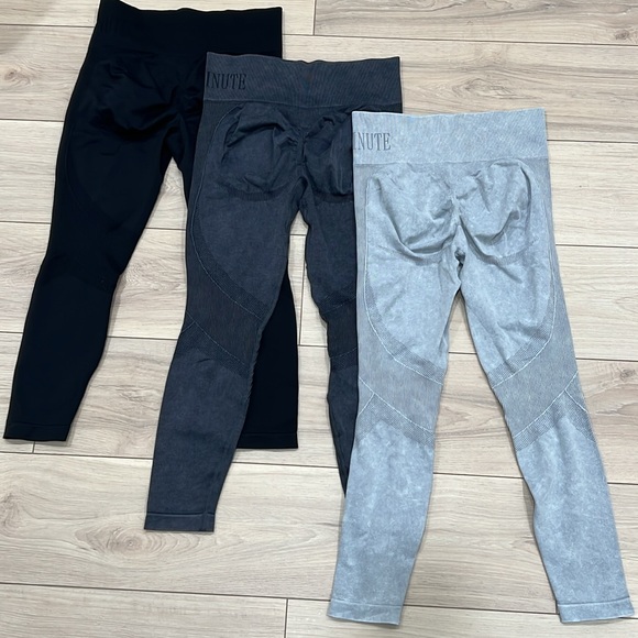 GYM.MINUTE Set of 3 High-Waisted Leggings - Picture 2 of 4